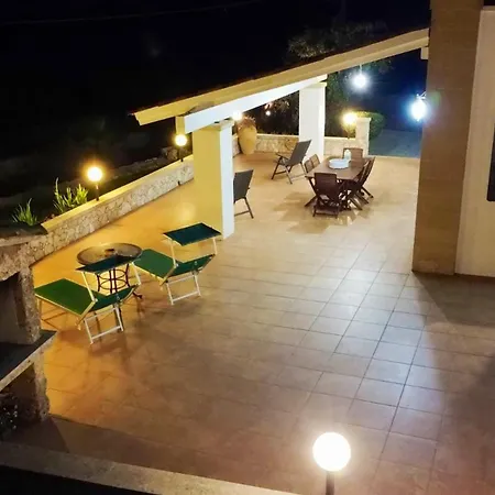 Charming House In With Sea View *